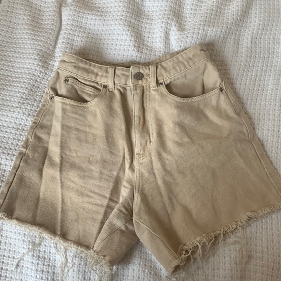 Tan billie denim shorts - Picture 1 of 3